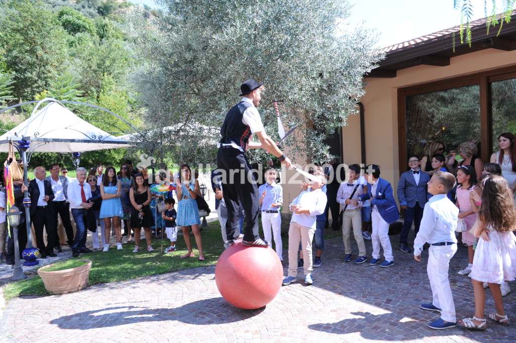 Giocoliere Comico Per Festa Di Comunione Artisti Di Strada I Giullari Del 2000