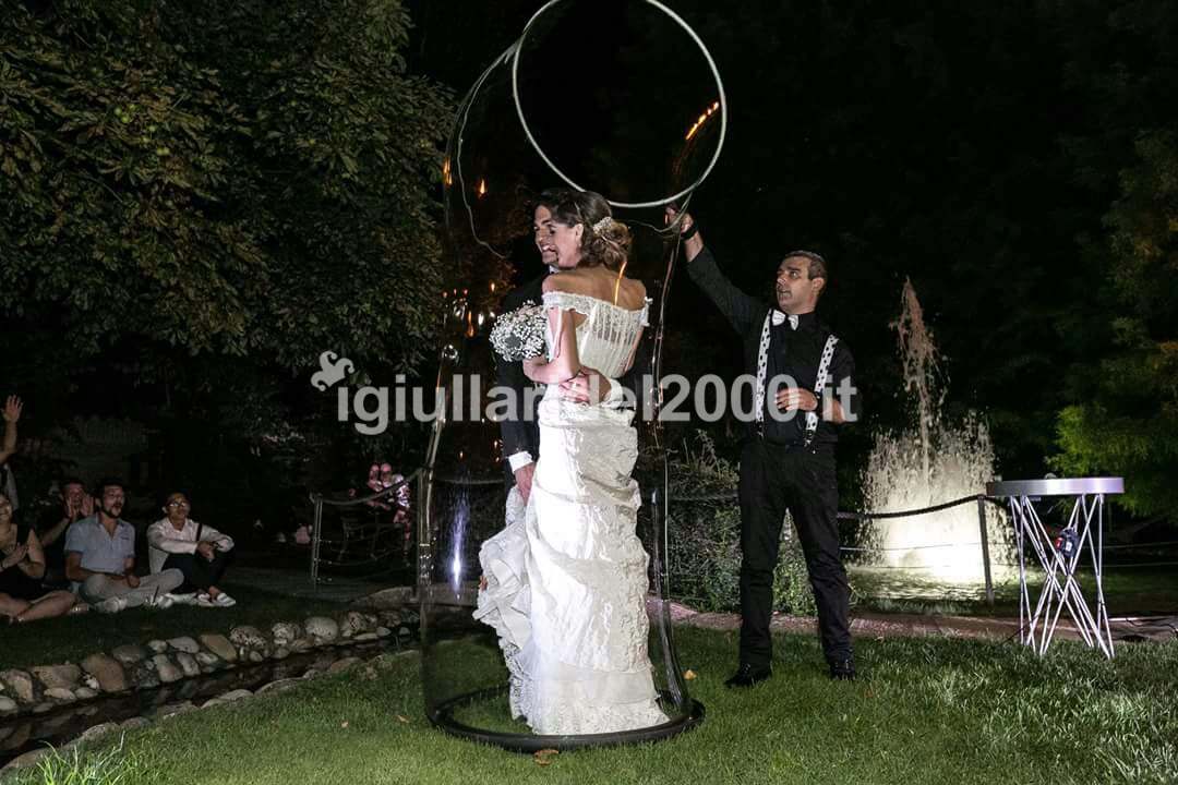 show-bolle-di-sapone-doc-per-matrimonio - Artisti di Strada I Giullari del  2000