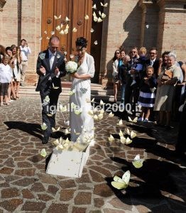 idee-per-matrimonio-napoli-volo-delle-farfallesa
